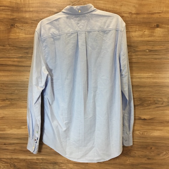 <SOLD>Tommy Hilfiger H Logo Oxford Button New - Picture 2 of 6